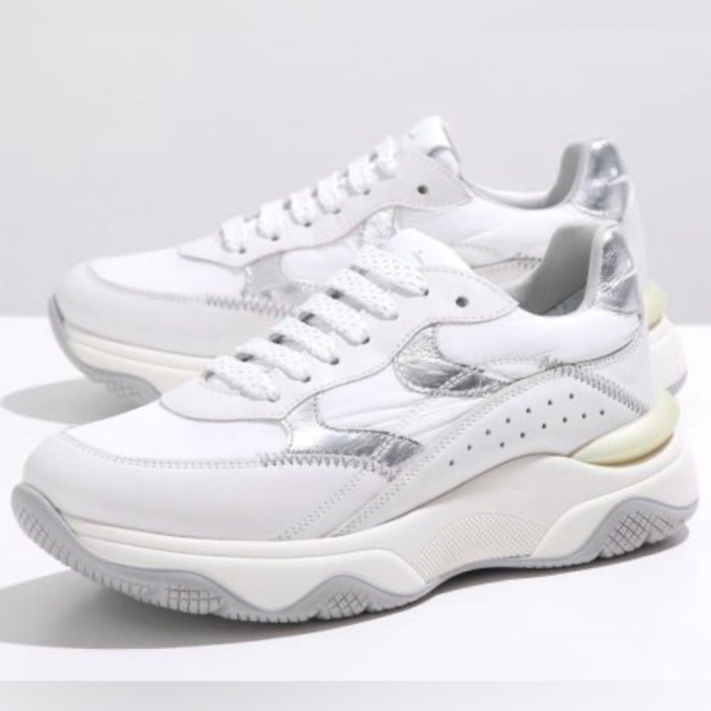 Voile Blanche Women's White and Silver Trainers